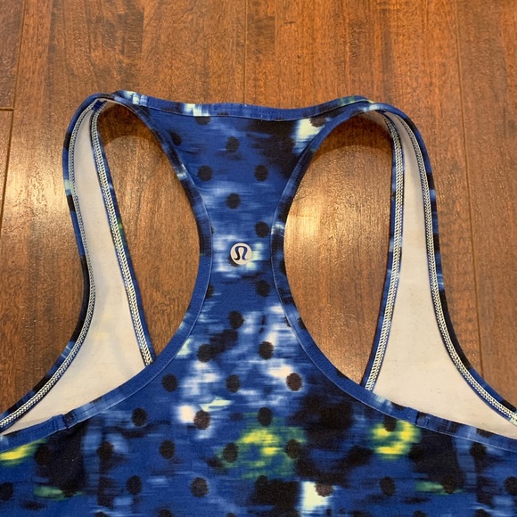 lululemon athletica Tops - Lululemon workout tank